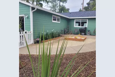 5630 Hacienda Ave, Lincoln City, OR 97367 - Photo 6