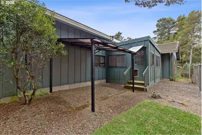 5740 Palisades Dr, Lincoln City, OR 97367 - Photo 36