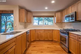 5740 Palisades Dr, Lincoln City, OR 97367 - Photo 8