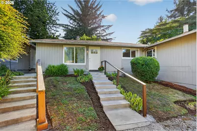 2811 SW Spring Garden St, Portland, OR 97219 - Photo 2