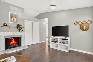 2811 SW Spring Garden St, Portland, OR 97219 - Photo 10