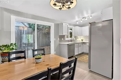 2811 SW Spring Garden St, Portland, OR 97219 - Photo 14