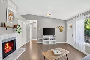 2811 SW Spring Garden St, Portland, OR 97219 - Photo 8