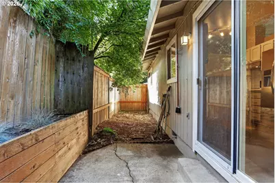 2811 SW Spring Garden St, Portland, OR 97219 - Photo 30