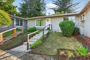 2811 SW Spring Garden St, Portland, OR 97219 - Photo 1