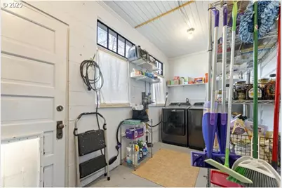 1508 Union Ave, North Bend, OR 97459 - Photo 36