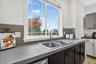 28635 SW Orleans Ave, Wilsonville, OR 97070 - Photo 22