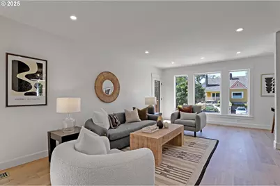 4750 N Kerby Ave, Portland, OR 97217 - Photo 8