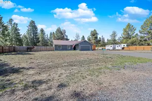 15935 Woodchip Ln, La Pine, OR 97739 - Photo 2