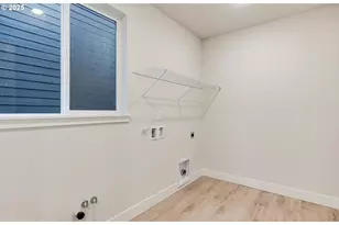 4051 W 4th St, Washougal, WA 98671 - Photo 10