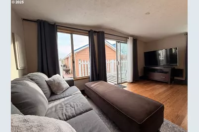 23524 NW St. Helens Rd #19, Portland, OR 97231 - Photo 8