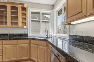 13979 NW Greenwood Dr, Portland, OR 97229 - Photo 12