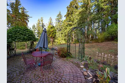 81499 Territorial Hwy, Eugene, OR 97405 - Photo 8