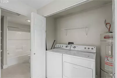 130 SE 119th Ave, Portland, OR 97216 - Photo 6