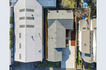 604 S Vermont St, Portland, OR 97219 - Photo 40