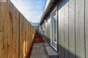 604 S Vermont St, Portland, OR 97219 - Photo 28