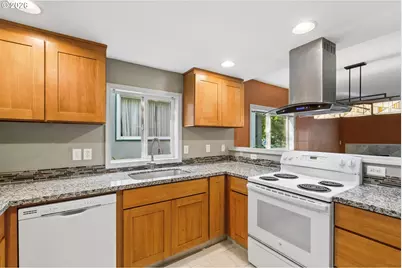 360 NE 78th Ave, Portland, OR 97213 - Photo 16