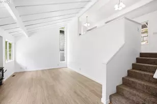 7048 Glacier Dr, Springfield, OR 97478 - Photo 18
