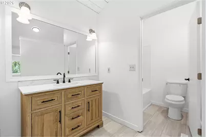 7048 Glacier Dr, Springfield, OR 97478 - Photo 16