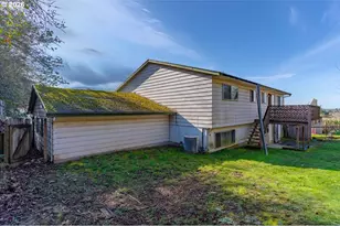 1645 SW 27th St, Gresham, OR 97080 - Photo 42