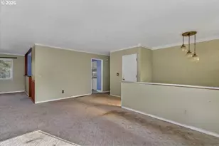 1645 SW 27th St, Gresham, OR 97080 - Photo 4