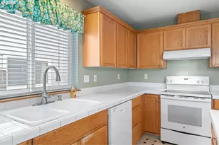 240 E Jersey St, Gladstone, OR 97027 - Photo 14