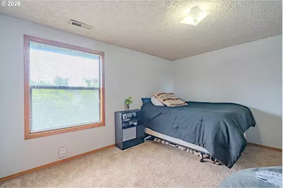 10933 NE Sherwood Dr, Vancouver, WA 98686 - Photo 20