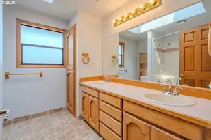 10933 NE Sherwood Dr, Vancouver, WA 98686 - Photo 26