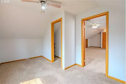 10933 NE Sherwood Dr, Vancouver, WA 98686 - Photo 34