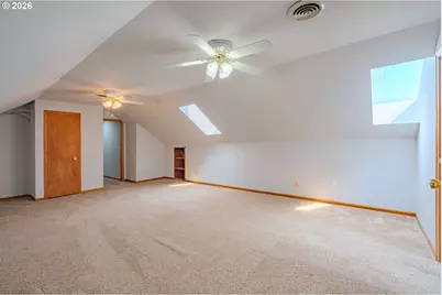 10933 NE Sherwood Dr, Vancouver, WA 98686 - Photo 32