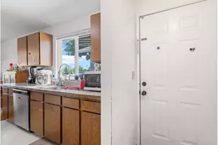 1611 SE Blairmont Dr, Vancouver, WA 98683 - Photo 4