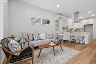 9281 E Burnside St, Portland, OR 97216 - Photo 14