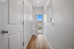 9281 E Burnside St, Portland, OR 97216 - Photo 2