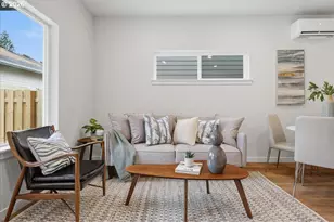 9281 E Burnside St, Portland, OR 97216 - Photo 12