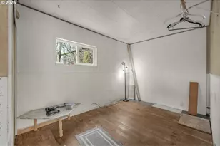 2735 Summer St SE, Salem, OR 97302 - Photo 10