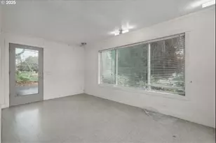 2735 Summer St SE, Salem, OR 97302 - Photo 2