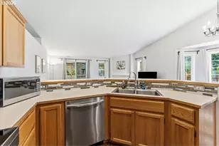8493 NE Windstone St, Hillsboro, OR 97006 - Photo 22