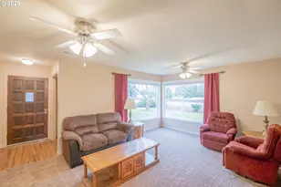 1110 Cascade Dr, Lebanon, OR 97355 - Photo 8