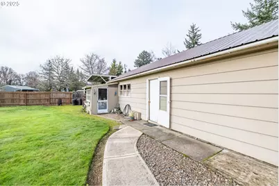 1110 Cascade Dr, Lebanon, OR 97355 - Photo 28
