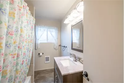 1110 Cascade Dr, Lebanon, OR 97355 - Photo 20