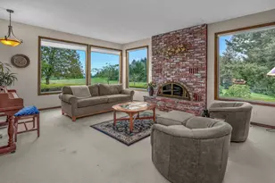 10647 NW Brooks Rd, Portland, OR 97231 - Photo 4