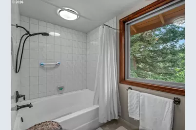 10647 NW Brooks Rd, Portland, OR 97231 - Photo 20
