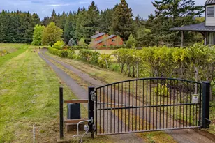 10647 NW Brooks Rd, Portland, OR 97231 - Photo 46