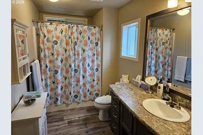 900 Railroad Ave, Lakeside, OR 97449 - Photo 16