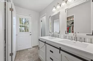 9890 SW Grabhorn Rd, Beaverton, OR 97007 - Photo 22