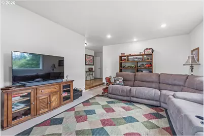 9890 SW Grabhorn Rd, Beaverton, OR 97007 - Photo 14