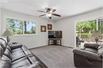 9890 SW Grabhorn Rd, Beaverton, OR 97007 - Photo 18