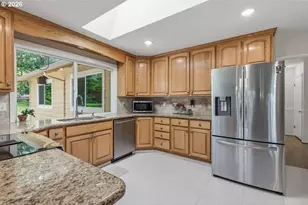 9890 SW Grabhorn Rd, Beaverton, OR 97007 - Photo 10