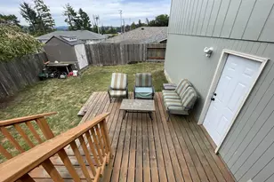 2220 Maine Ct, North Bend, OR 97459 - Photo 20