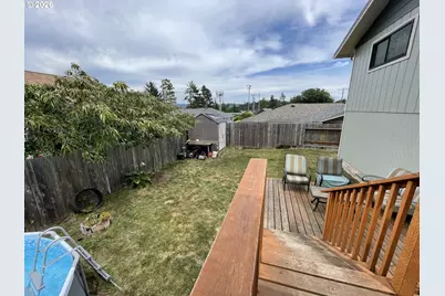 2220 Maine Ct, North Bend, OR 97459 - Photo 44